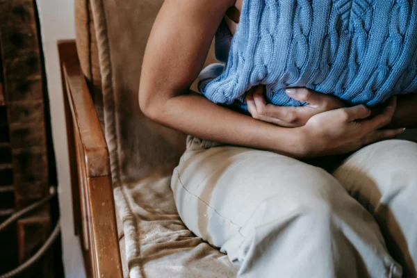 Inconforts, troubles digestifs, menstruels, hormonaux, tensions musculaires et douleurs articulaires peuvent être soulagés par un rééquilibrage de l'énergie grâce au shiatsu lors d'une séance de shiatsu spécifique (Morvan).